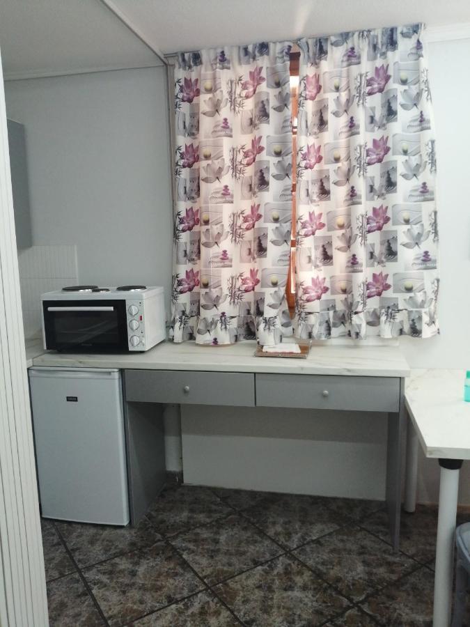 אתונה Sunny Garden Studio מראה חיצוני תמונה