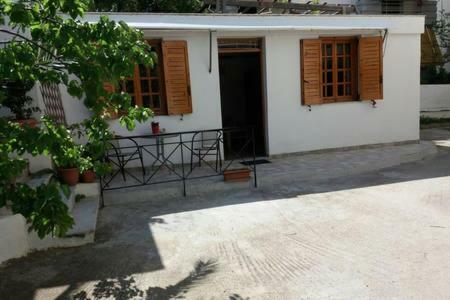אתונה Sunny Garden Studio מראה חיצוני תמונה